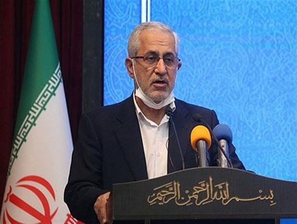 وصول ۱۳ هزار میلیارد تومان حقوق معوقه معادن در سال ۱۴۰۰ / واردات غیرقانونی ۳۰۰ دستگاه خودرو هایلوکس به کشور