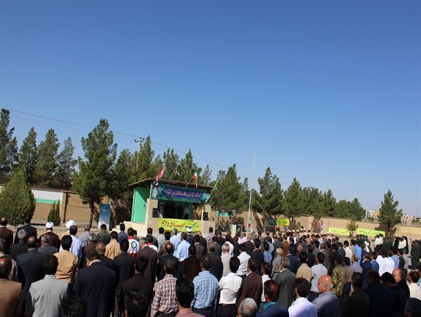 مراسم صبحگاه مشترک حماسه سوم خرداد در رشتخوار برگزار شد