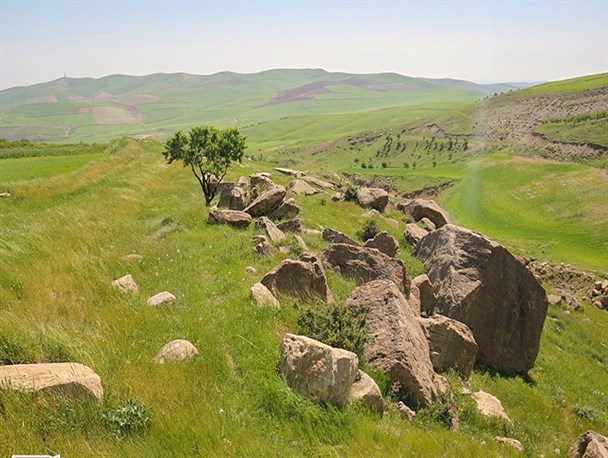 صعود به طبیعت زیبا و ارتفاعات سرسبز روستای حیدرلو