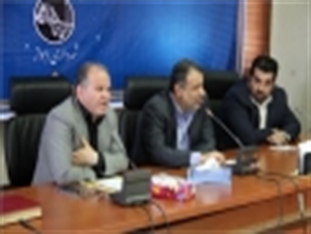 مبارزه با فساد باید سرلوحه کار مدیران شهرداری اهواز باشد/ باید از تجمع دستفروشان در جاده ساحلی جلوگیری شود