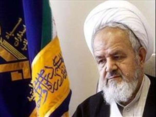 آقازاده نوح بودن شرط نیست/ اگر کسی در عرض ولایت فقیه قرار گیرد منحرف است