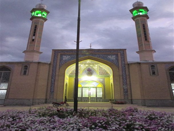 در استان اصفهان فقط در بویین میاندشت و چادگان دفتر تبلیغات اسلامی نداریم!
