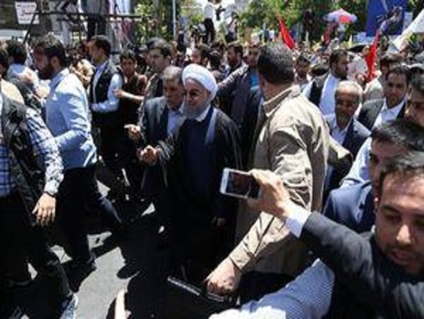 قانون مداری در کشور نباید فراموش بشود