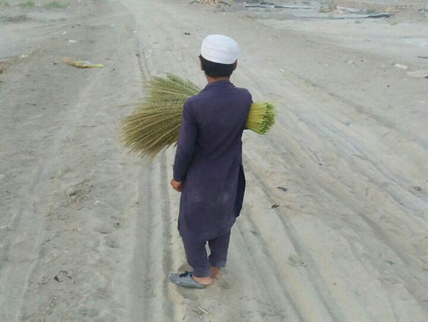 تشدید بحران طوفان در روستاهای مرزی شهرستان هیرمند