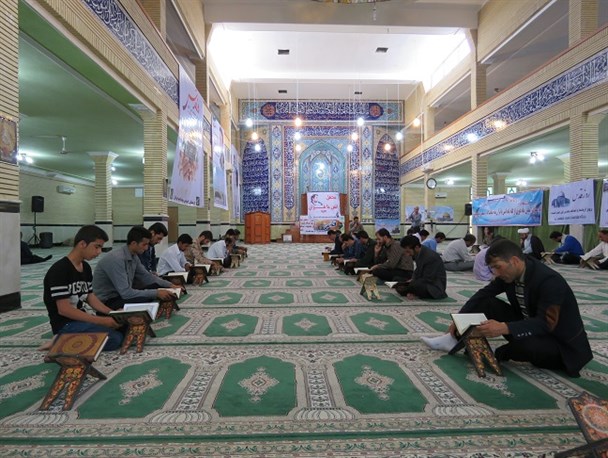 برگزاری محفل انس با قرآن درچرداول