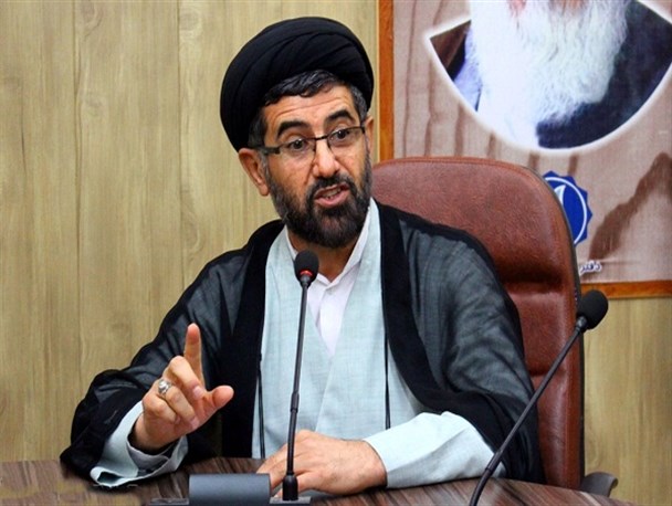 برخی برنامه‌های ساختار شکن، فرهنگ و اعتقادات مردم یزد را هدف گرفته‌اند