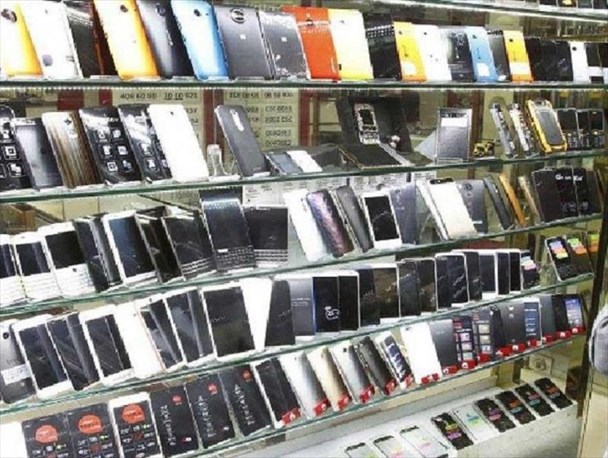 گوشی‎های تلفن همراه 10 درصد ارزان شد