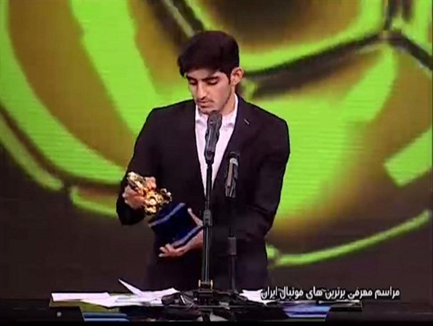 پدیده لیگ جایزه اش را به خانواده ی مظلوم مدافع حرم تقدیم می کند