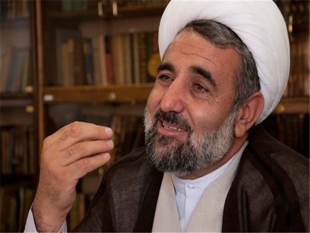 حضور ولایتی در دانشگاه آزاد جلوی سوء استفاده مالی برخی ها را گرفت