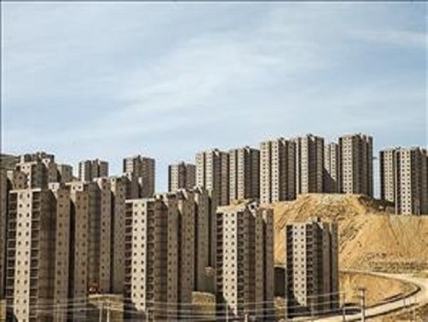 فرار فروشندگان املاک از معامله علی‌رغم افزایش قیمت مسکن/ نرخ‌های نجومی اجاره‌ بها کمر مستاجران شهر را خم‌تر می‌کند