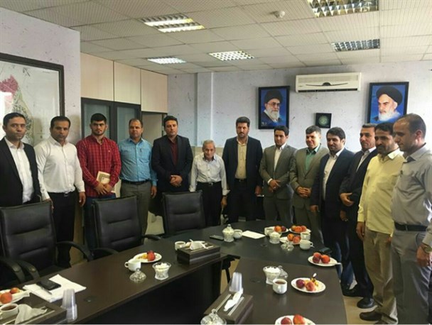 تجلیل مسئولان باقرشهر از قهرمان مسابقات آسیایی هندوستان
