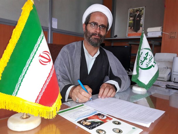 حضور امام رضا (ع) در ایران باعث تقویت جریان تشیع شد/باید از مسئولان انتظار امیدخیر داشته باشیم