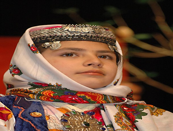 لباس محلی سمنان جامانده در تاریخ این دیار/گزارش تصویری