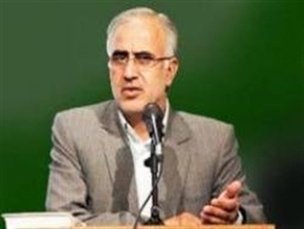 بازاریان زمینه را برای ورود لباس های نامناسب سخت کنند