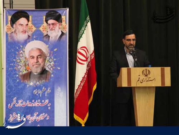وزارت کشور موضوع شاخص عمومی و تک شهرستانی بودن قم را حل کند / از تیم مذاکره‌کننده حمایت می‌کنیم