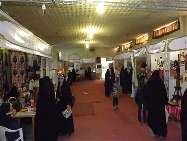نمایشگاه بانوی آفتاب  با موضوع عفاف و حجاب درشهرستان قدس برگزار شد