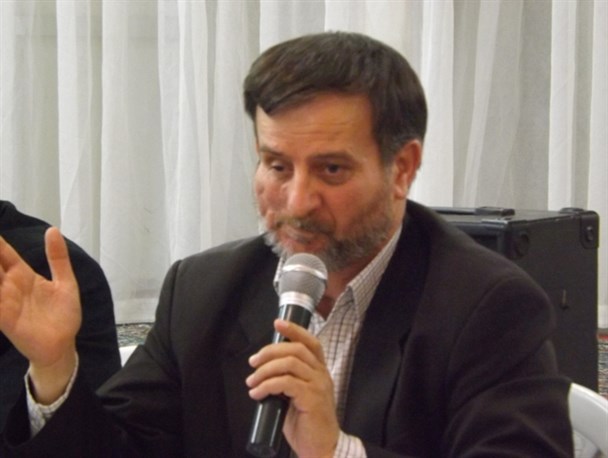 اگر مسئولین برای انجام طرح تعریض خیابان امام خمینی اصرار نمایند تذکر لازم را به آنها خواهم داد