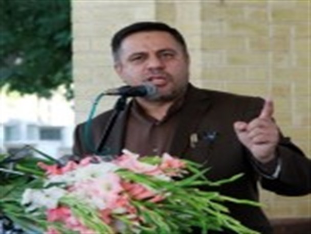امانتداری از انقلاب و تبعیت از ولایت مطلقه فقیه تکلیف دولتیان است