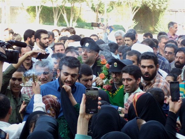 گچساران معطر به شمیم عطر رضوی شد+تصاویر