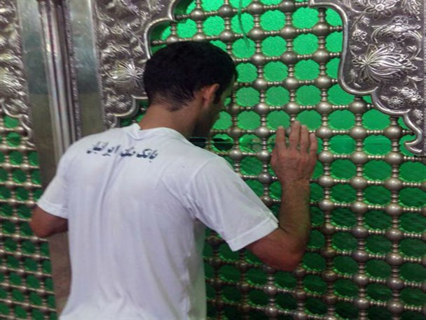 دونده دوی ماراتن کشور مسیر حرم تا حرم را دوید