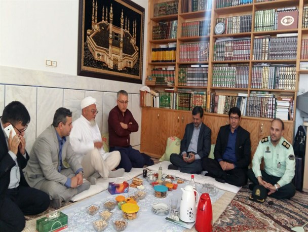 فرماندار و نماینده شرق گلستان به دیدار علمای اهل سنت کلاله رفتند+ تصاویر