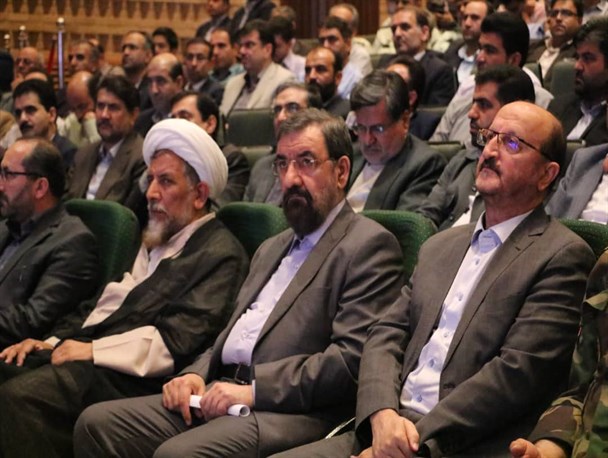 مشکل جامعه امروز فاصله‌گرفتن از اهداف و آرمان‌های شهید رجایی است