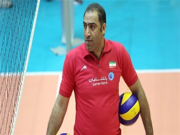 ترکاشوند: نباید مربی‌ای که با معروف مشکل داشت را به تیم ملی می‌آوردند/ داورزنی حتی شجاعت پذیرش اشتباهاتش را هم ندارد