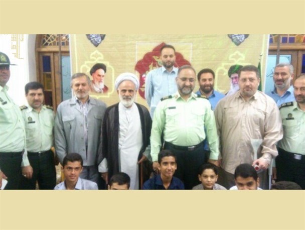 برخی یارانی که ادعای دلسوزی داشتند از همان روزهای اول از امام فاصله گرفتند
