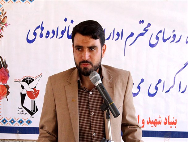 خودی های ناخودی به دنبال عقیم سازی توان نظامی کشور هستند/ «برجامیان و نابرجامیان» دوقطبی سازی قبل از انتخابات ۹۶ است