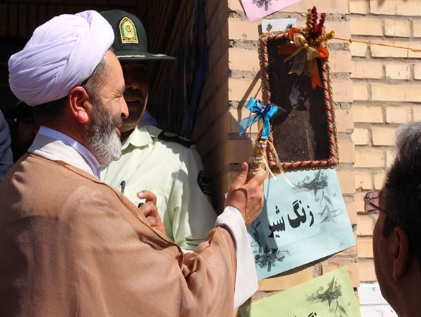زنگ مهر در بیش از 150 مدرسه رشتخوار نواخته شد+ تصاویر