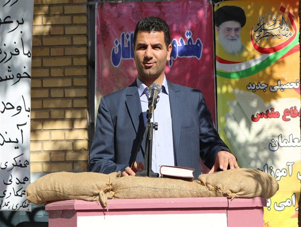 زنگ مقاومت و بازگشایی مدارس در فیروزکوه نواخته شد+تصاویر