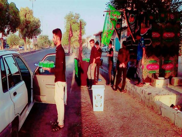 برپایی ایستگاه صلواتی در منوجان به مناسبت ماه محرم/تصاویر