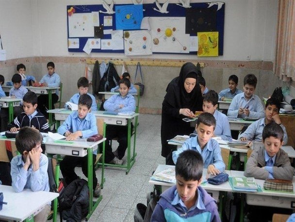 کسی به داد معلمان حق‌التدریس مازندران نمی‌رسد/اعتراض مساوی با اخراج!