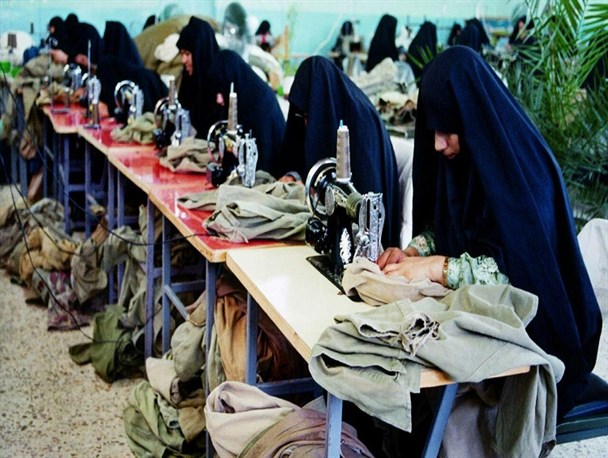 شناسایی ۴۰ بانوی ایثارگر اسدآباد که در دفاع مقدس نقش داشتند