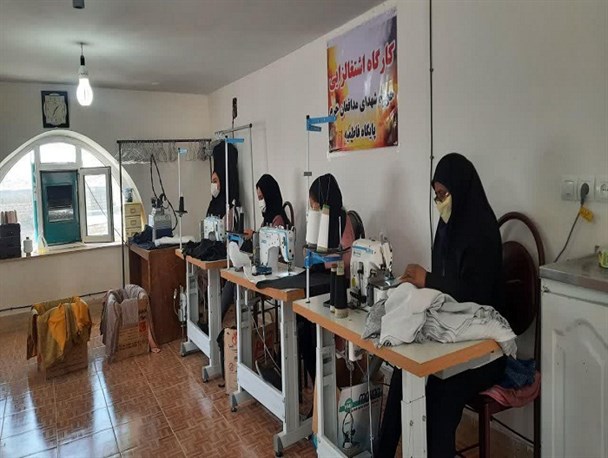 سربلند از جنگ، بلندهمت در تولید و پیشرفت/ کارآفرینی گروه جهادی با ایجاد کارگاه تولیدی خیاطی در کردستان