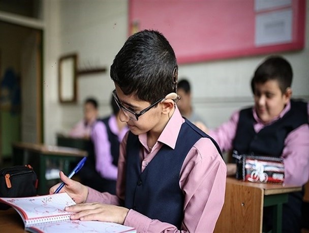 ۱۵۰۰ دانش‌آموز دارای نیاز ویژه در استان بوشهر/ تجهیز ۶۷۶ دانش آموز به تبلت