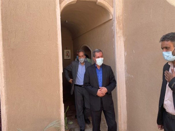 از نداشتن کد رشته صنایع دستی تا تعطیلی دو ساله موزه عروسک‌های تاجمیر/ ضربه تورهای غیرمجاز به گردشگری