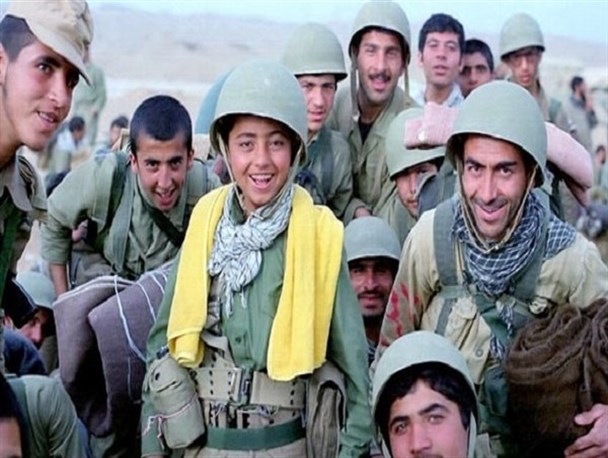 شهادت بیش از ۱۸۹ هزار جوان زیر ۳۰ سال در دفاع مقدس/ رسالت امروز فعالیت در جبهه اسلام است