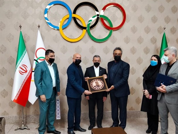 دیدار رئیس فدراسیون اسکواش عراق با دبیر کمیته المپیک/ امضا تفاهم نامه بین اسکواش ایران و عراق