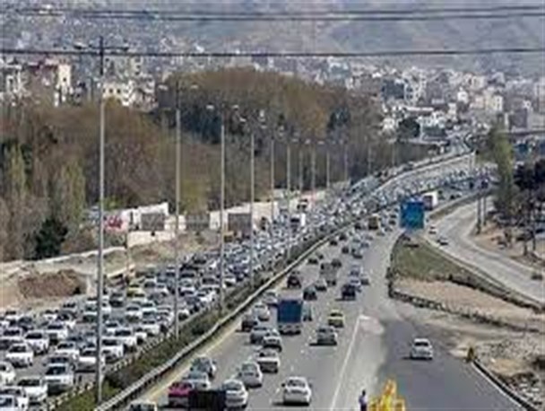 بیشترین آمار تردد جاده‌ای در ۲۴ ساعت گذشته/بیشترین تردد در آزاد راه کرج قزوین به ثبت رسید