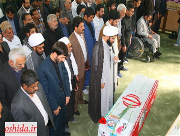 گزارش تصویری از تشییع پیکر معلم شهید رضا سرگزی در زابل