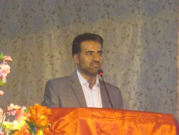 در برخی روستاهای شهرستان با مشکل کم آبی مواجه هستیم
