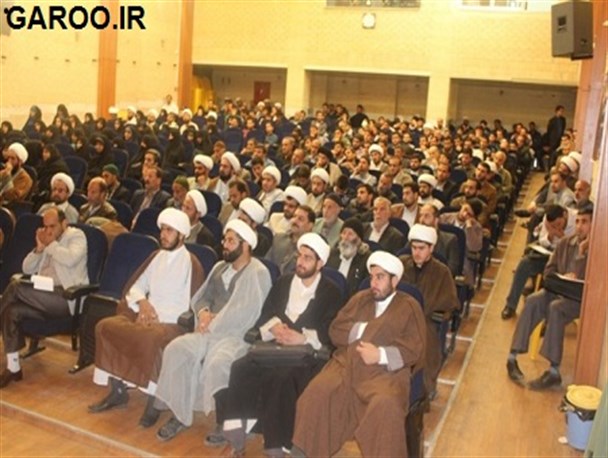 همایش بزرگ پیام آوران عاشورا در نهاوند برگزار شد