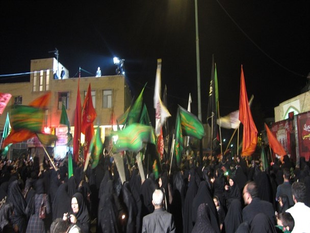 تجمع بزرگ عزاداران سمنانی در شب شام غریبان