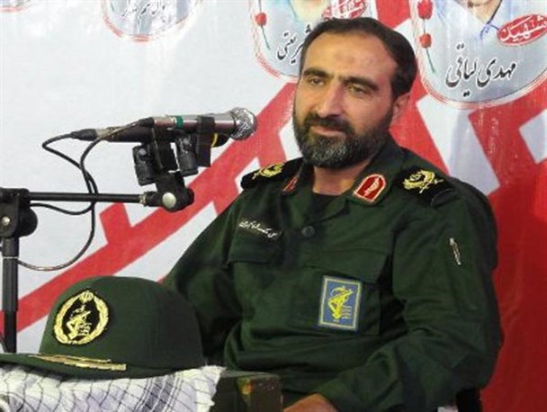 می‌بایست در همه حال مراقب نفوذ دشمن باشیم