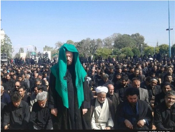 برگزاری نماز ظهر عاشورا در گلشهر/ تصاویر