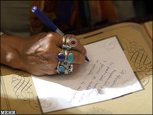 مواردی که هیپنوتیزم و رمالی جایز است
