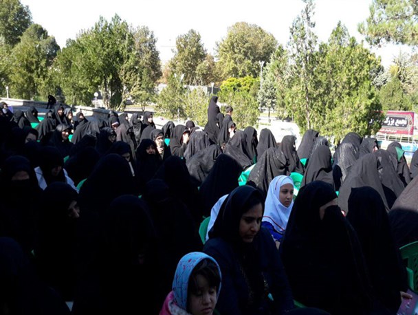 تجمع بزرگ زینبیون خوی در عاشورای حسینی