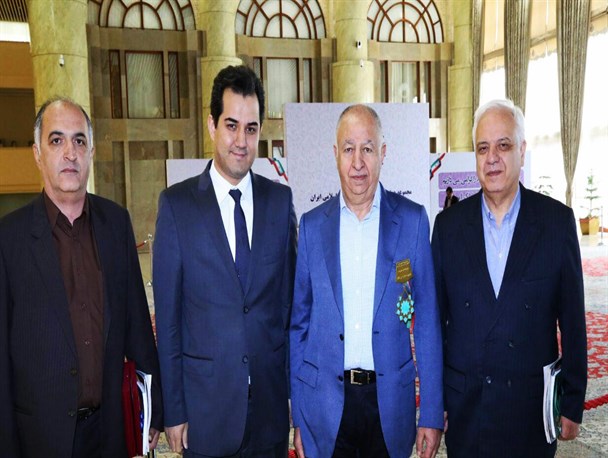 مدیر موفق آملی مدال افتخار ملی صادرات ایران را کسب کرد