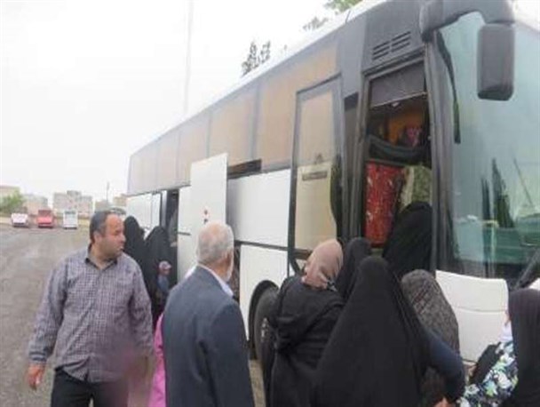 اعزام 42 نفر از خانواده شهدا به اردوی زیارتی قم
